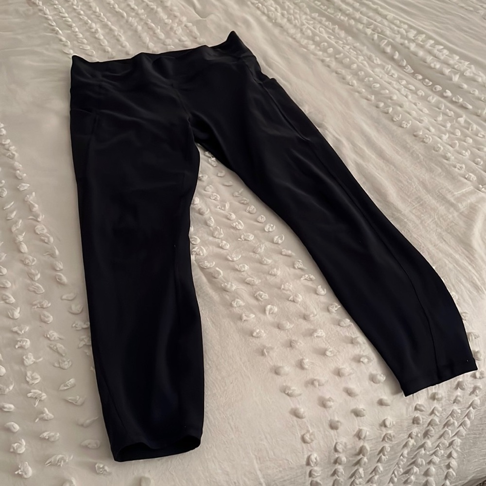 Fabletics purelux leggings, size large, 7/8 length